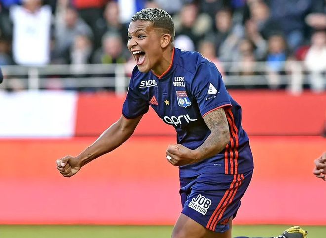 包含冲刺阶段里昂备战欧篮联；调整名单细节曝光；底气十足；训练强度明显提升的词条