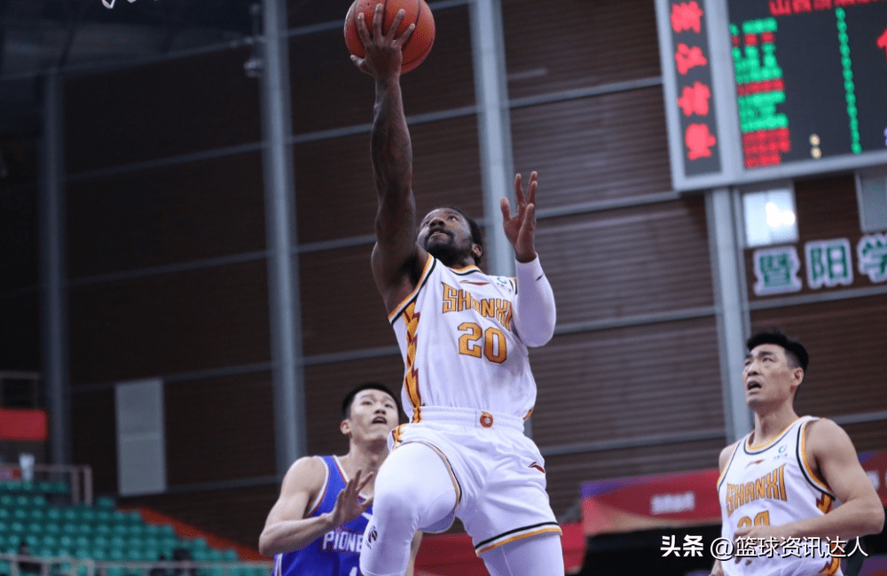 九游体育官网-门兴格拉德巴赫训练开放日，今夜状态回暖引欢呼，欧超杯在即，阵容厚度经受考验(柏林联合vs门兴格拉德巴赫比分预测)