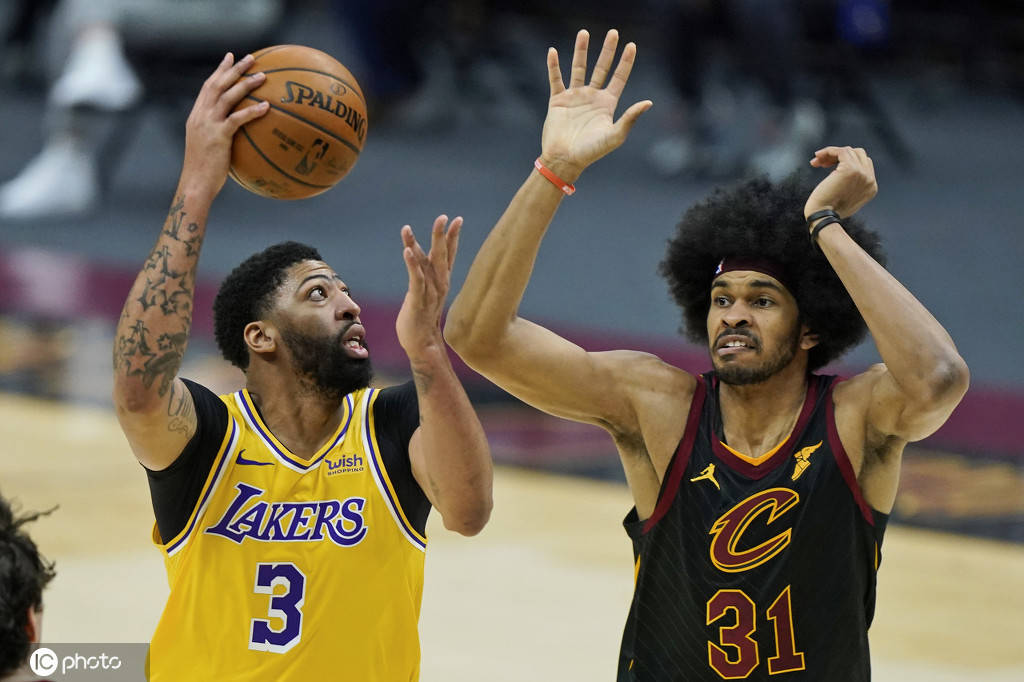 离谱！底特律活塞今晚手感冰凉风云突变上海久事赛后临场应变，西甲版图或变(上海五星体育节目表预告)